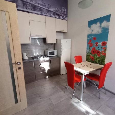 Apartment On Khorvatska Street Lviv Eksteriør billede