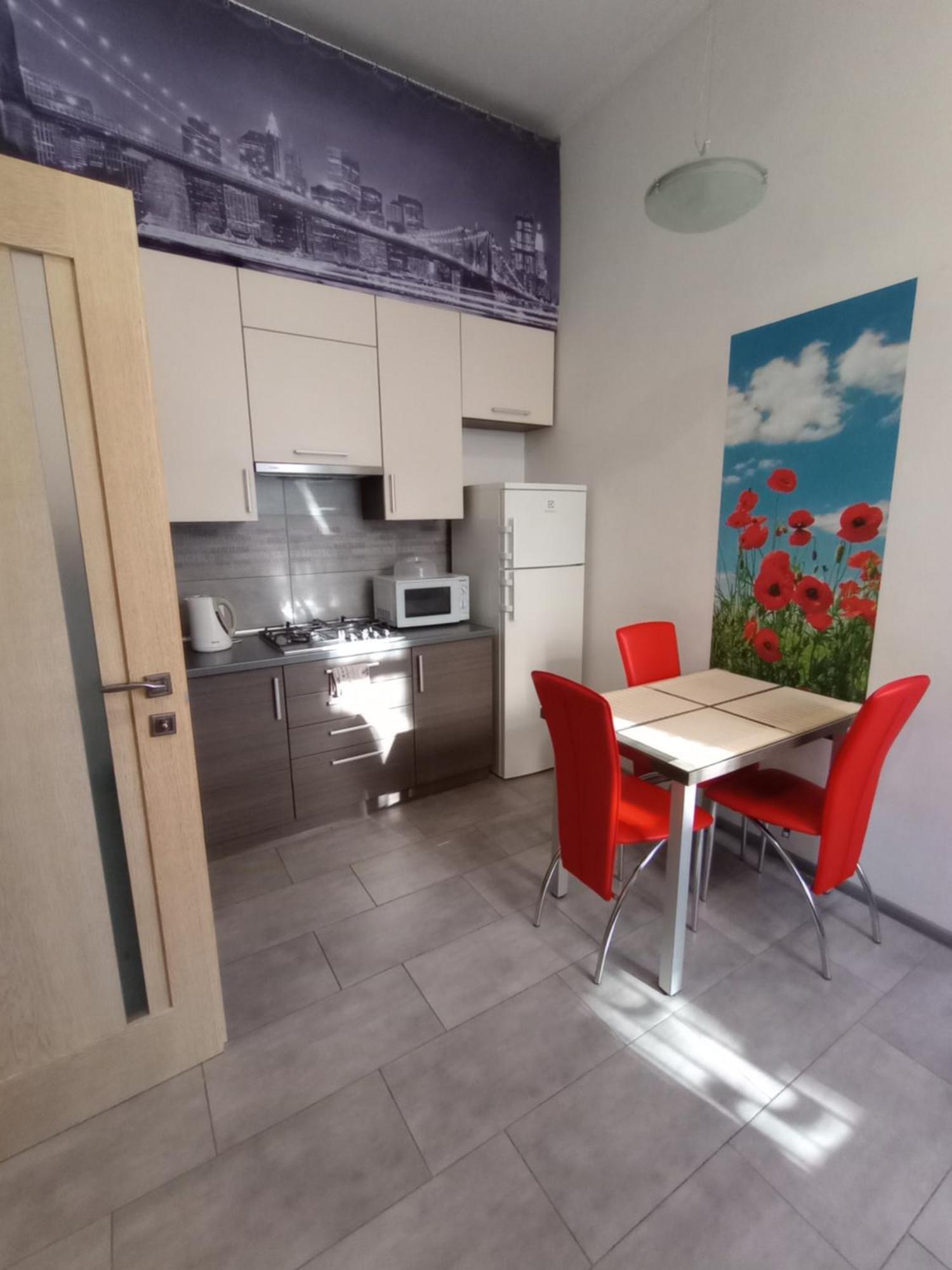 Apartment On Khorvatska Street Lviv Eksteriør billede