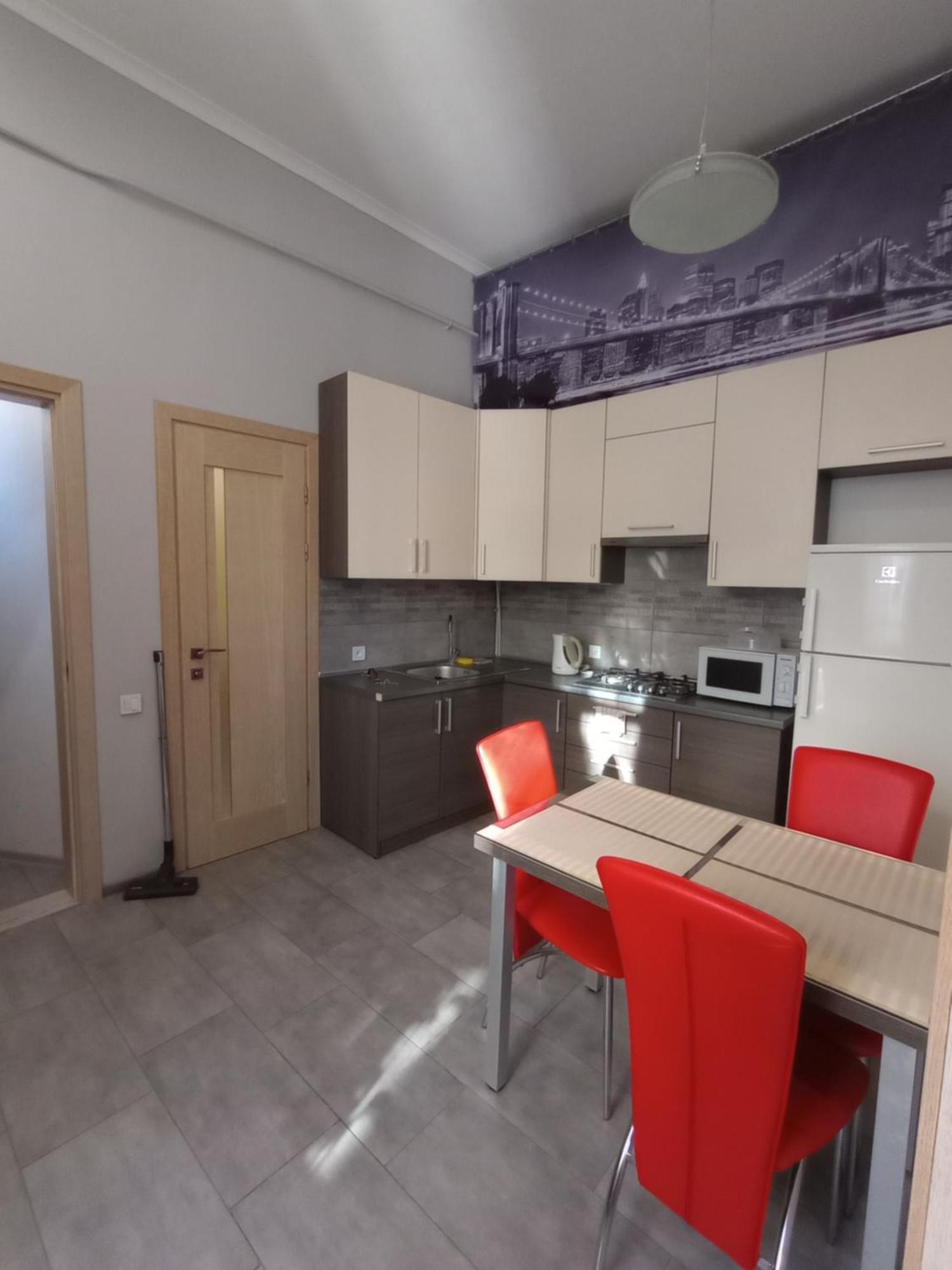 Apartment On Khorvatska Street Lviv Eksteriør billede