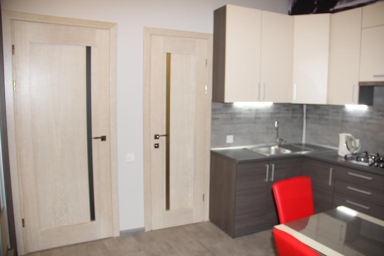 Apartment On Khorvatska Street Lviv Eksteriør billede
