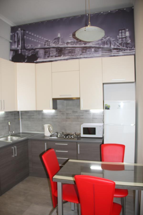 Apartment On Khorvatska Street Lviv Eksteriør billede