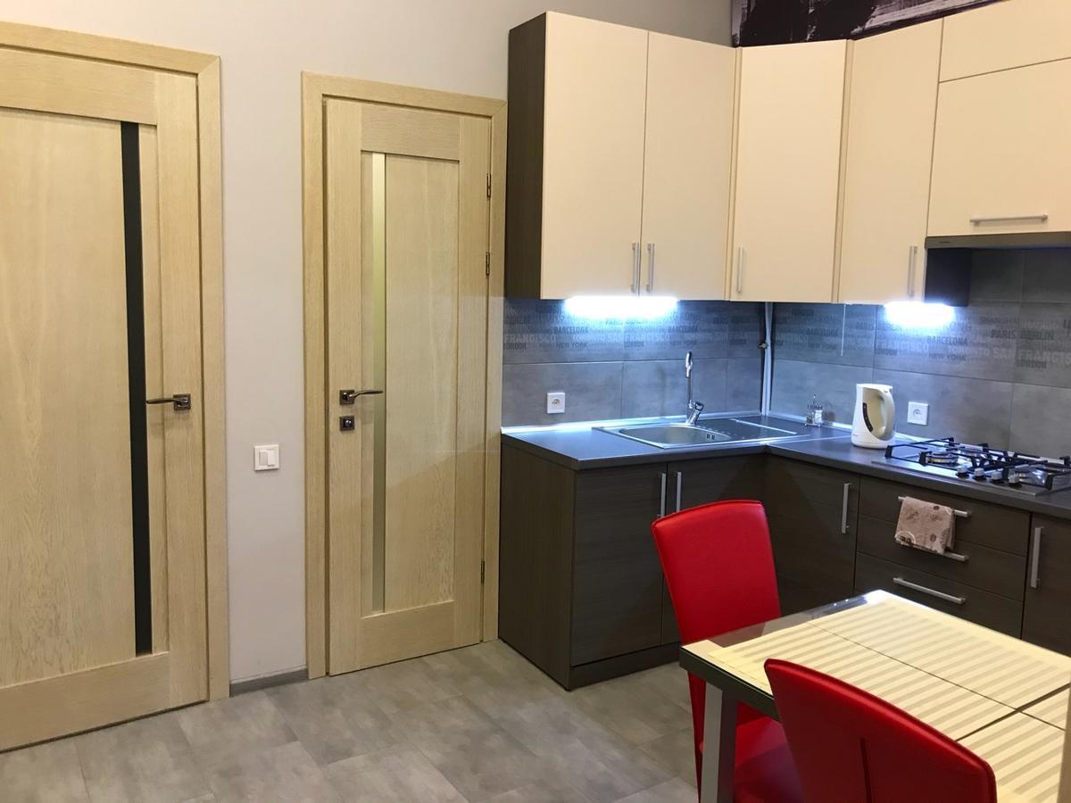 Apartment On Khorvatska Street Lviv Eksteriør billede